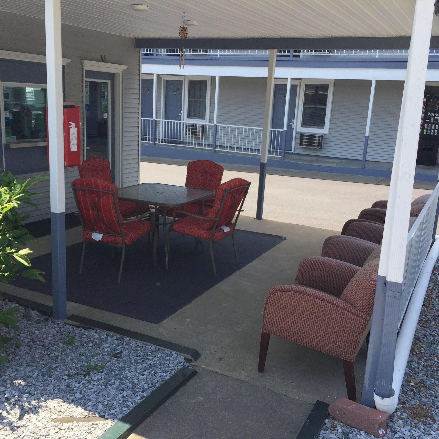 Travelers Suites Paducah Exterior photo