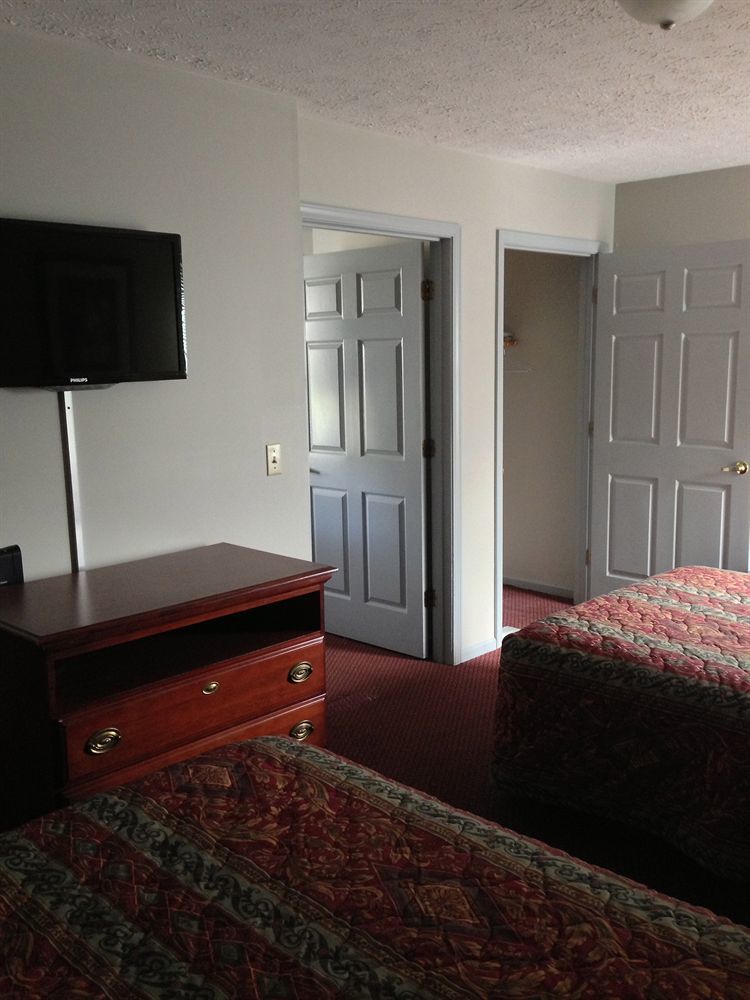 Travelers Suites Paducah Exterior photo